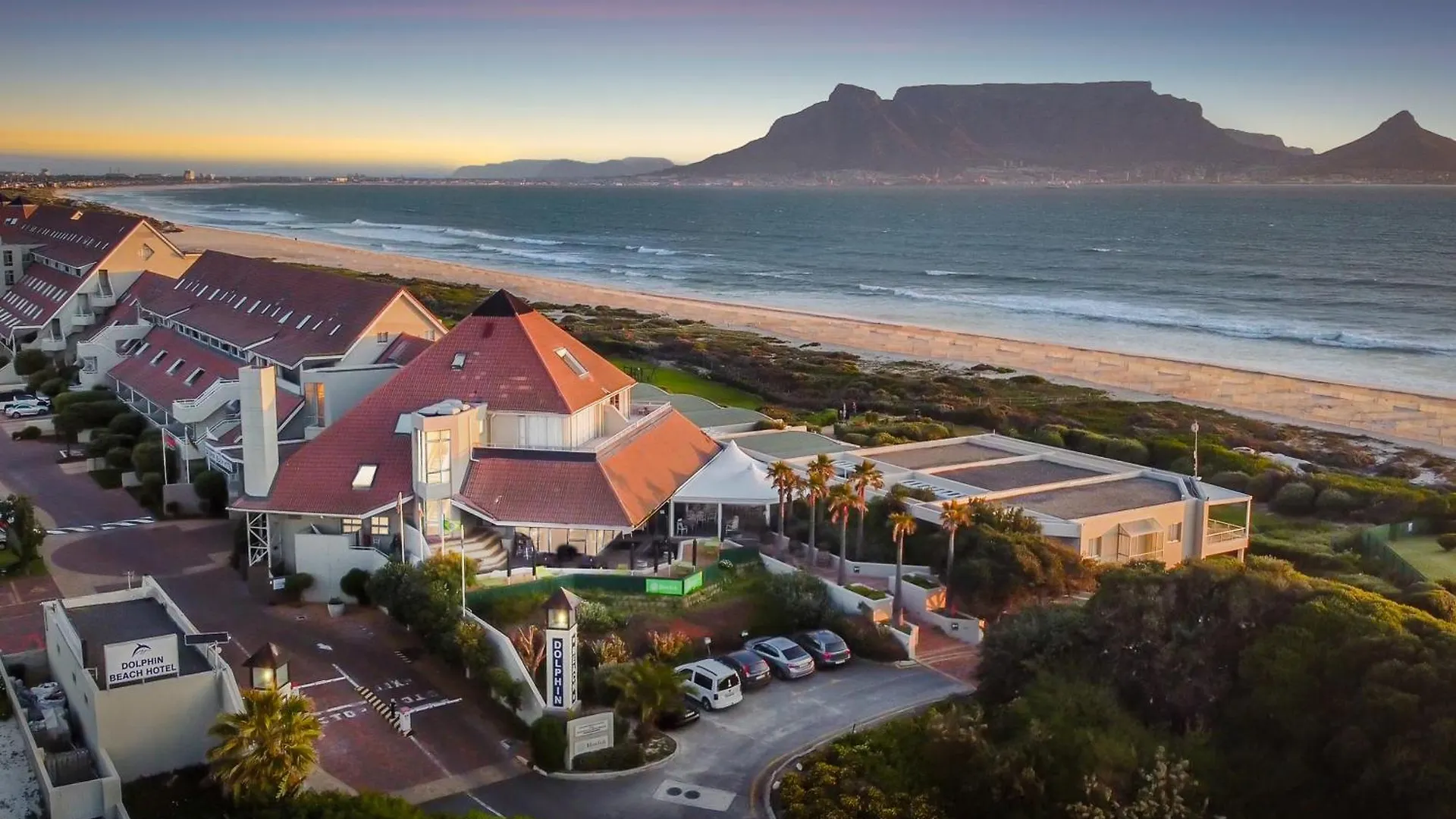 Dolphin Beach Hotel Self Catering Apartments Bloubergstrand
